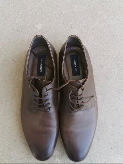 Официални обувки