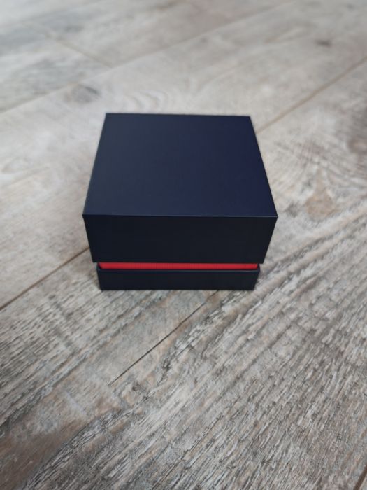 Продавам часовник Certina и Edox Delphin