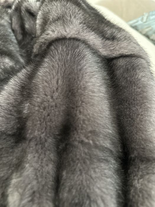 Продаю норковую шубу