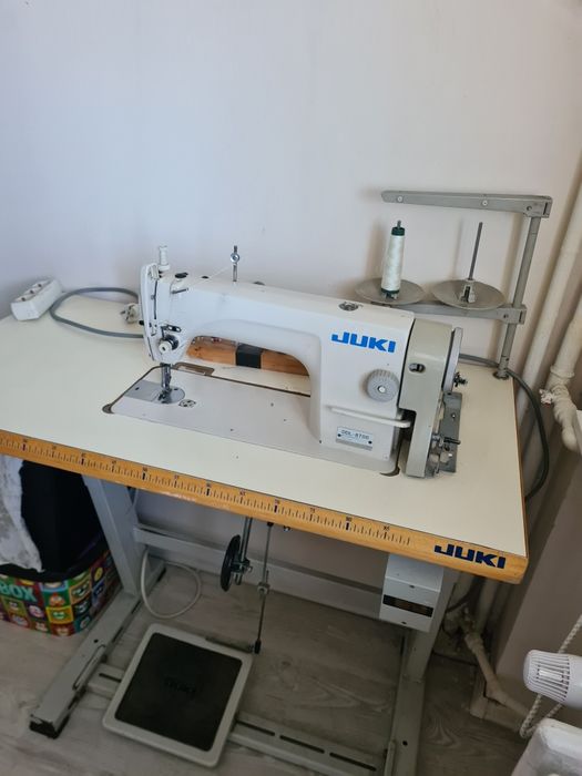 Masina de cusut industriala Juki DDL-8700