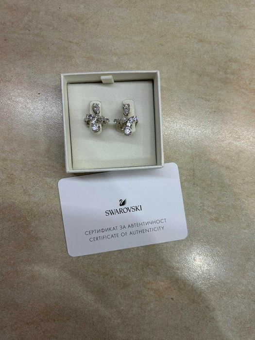 Обеци + гривна Swarovski