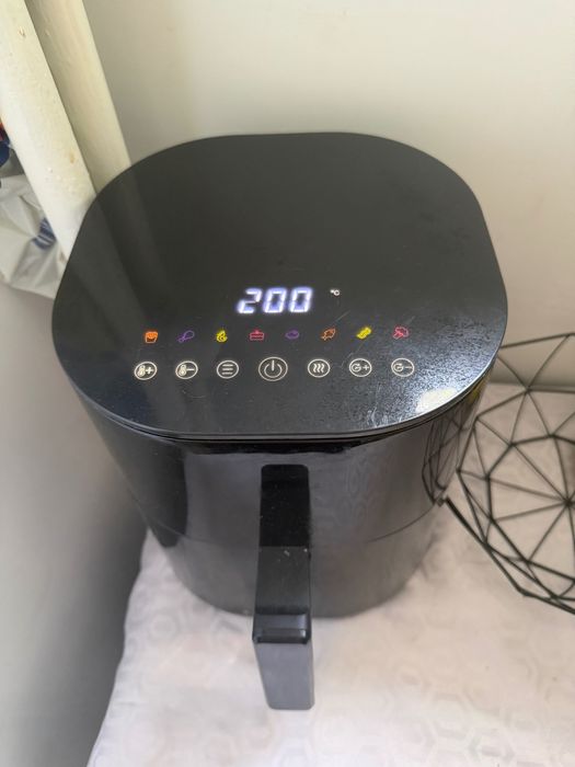 Friteuza cu aer cald Carrefour Home HAF5L1350-25