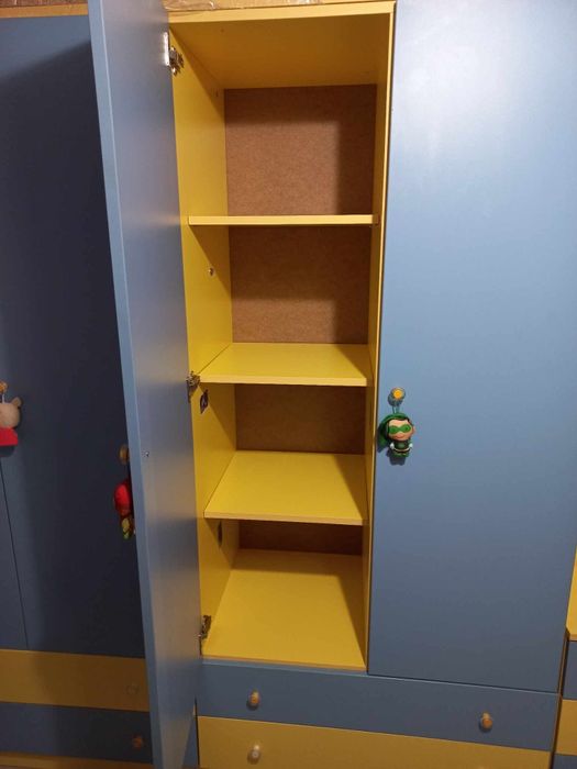 Продавам детско обзавеждане