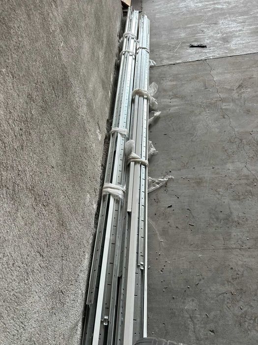 Окачен таван 400 кв.м., много запазен AMF система