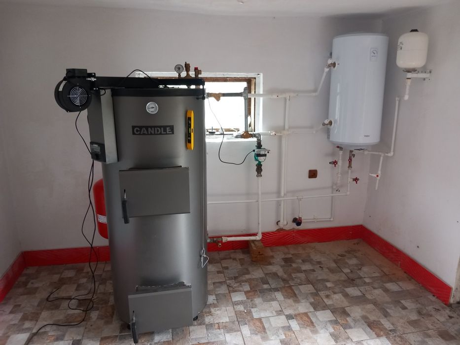 Montez panouri solare pentru apa calda menajera  ,instalați  sanitare, centrale termice pe lemne.