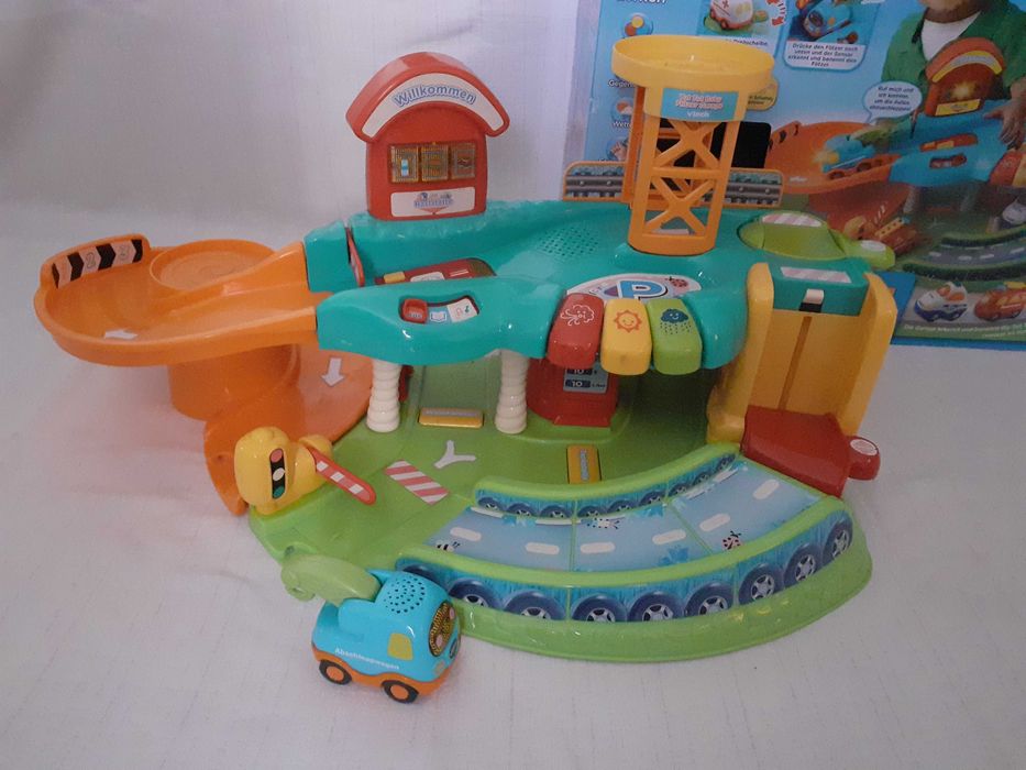 Vtech toot toot sales garage