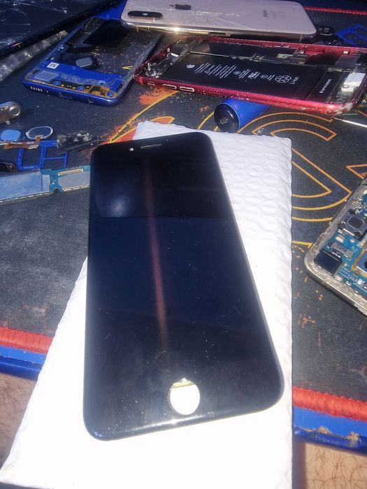 Display-uri iphone xr / iphone 11 /iphone xs / iphone se 2