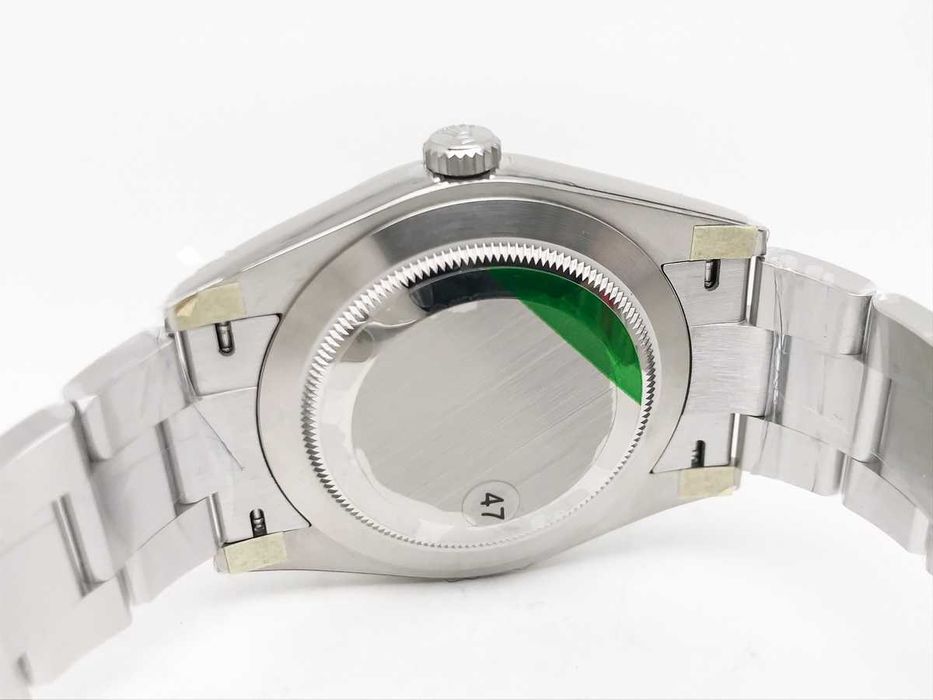 Rolex Oyster Perpetual 41mm 134300 Pistachio Green – мъжки часовник – реални снимки
