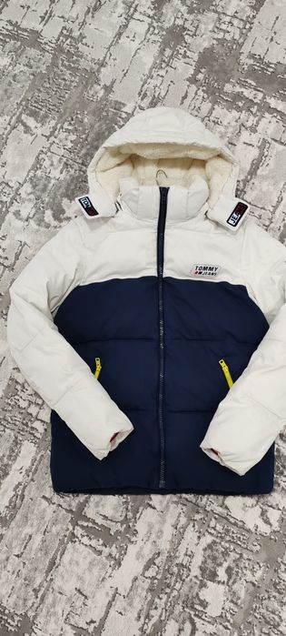 Geacă din puf Tommy Jeans  mărimea L