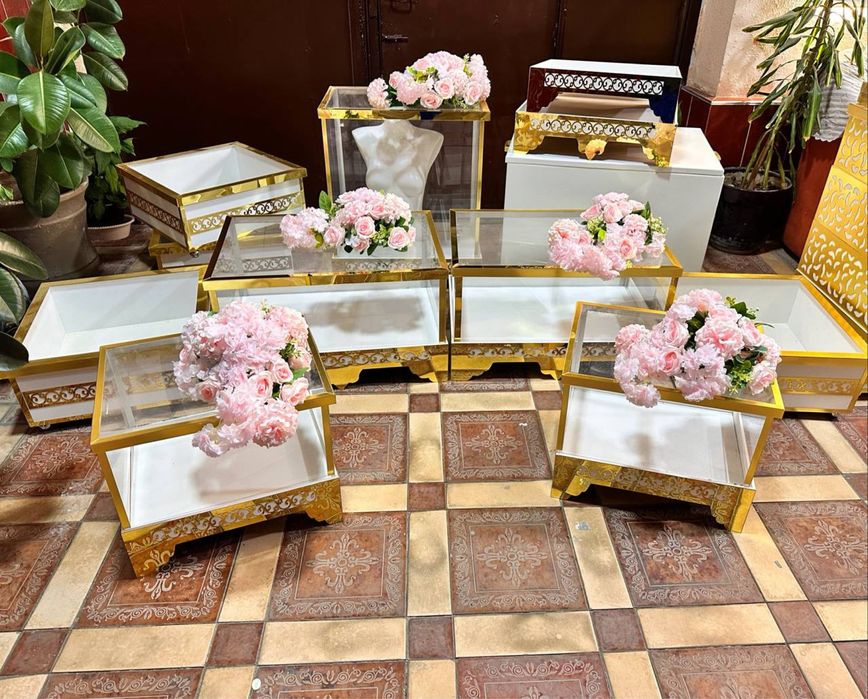 Бешик ва фотихага сарпо қутилари