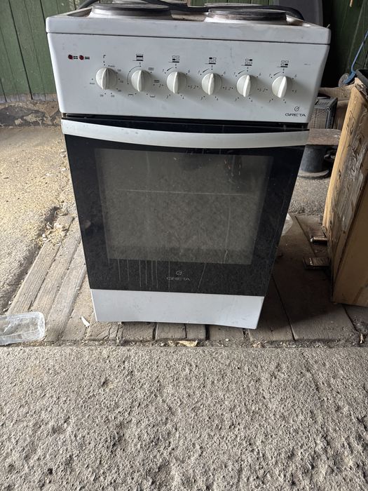 Электротплита с духовкой