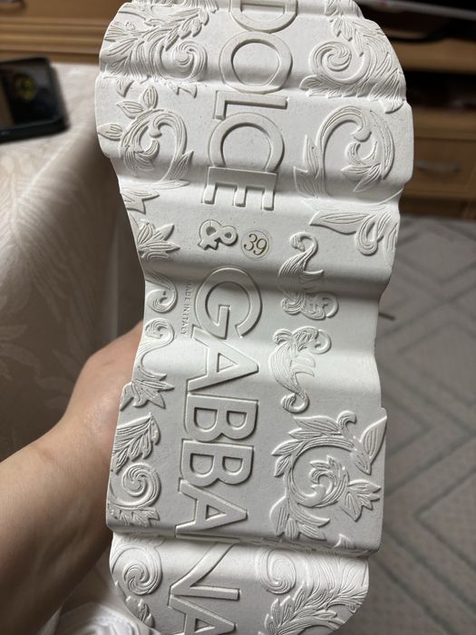 Продаю Dolce Gabbana