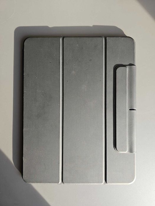 Таблет iPad Pro 13” (M4) - 2TB, WiFi + Cell, калъф - перфектен