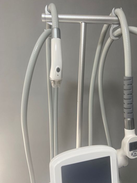 Аппарат для коррекции фигуры с Rf -лифтинг и кавитацией Vella shape