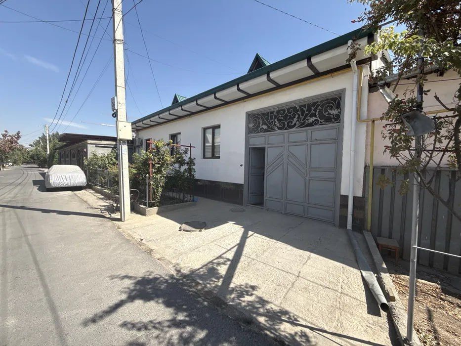 Sotiladi Дом Мирабад Махаля Бинокатий 3,15 соток Фасад 11м СЭС панели