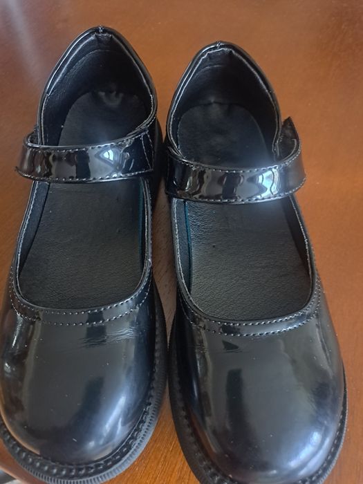 Срочно продам туфли