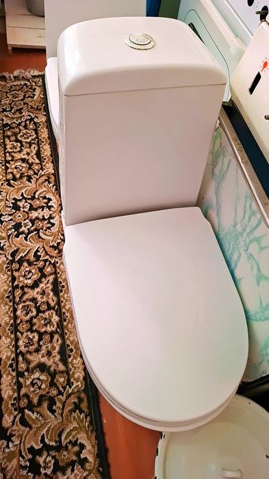 Унитазы, стиральная машина полуавтомат продается
