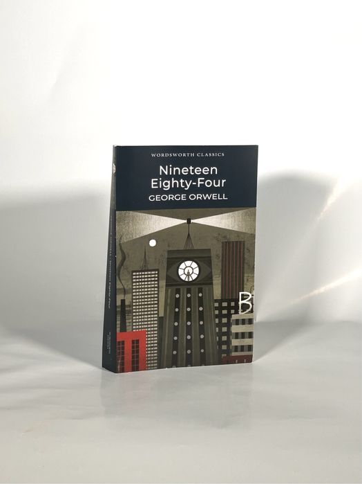 Книги на български/английски език