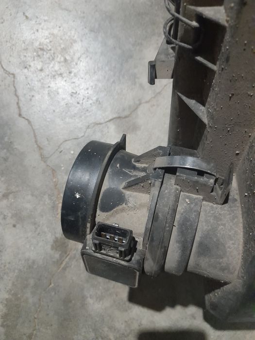 Дебитомер със филтърна кутия за бмв Е46 320CI