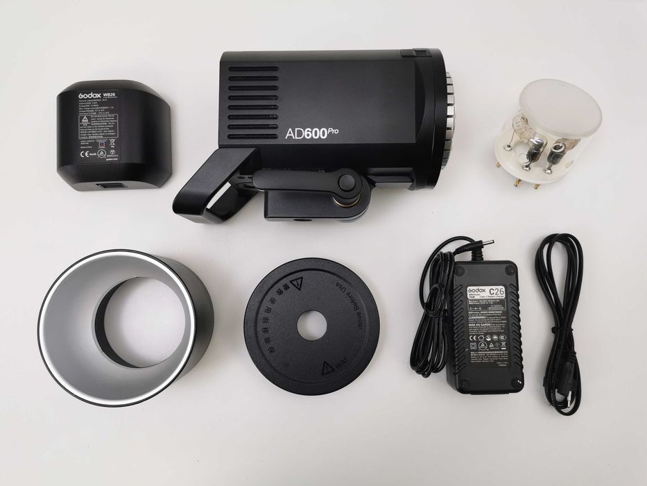 Godox AD600 Pro Witstro професионална преносима светкавица 600W