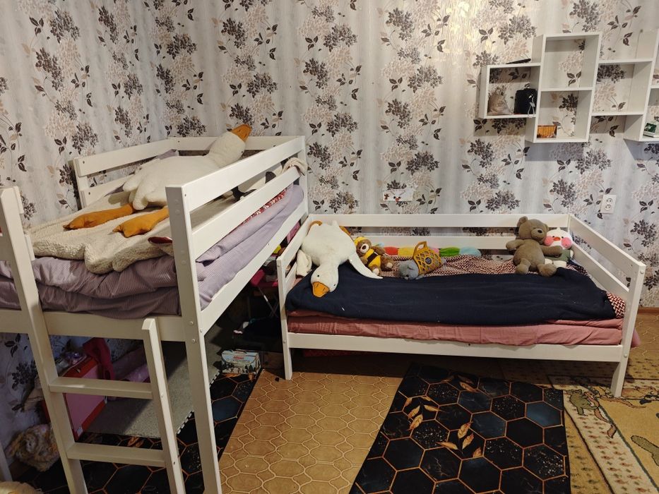 Кровать двухъярусная