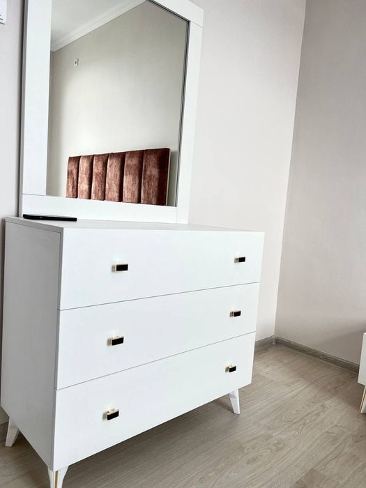 Мелкий ремонт мебели на дому. Замена механизмов. Реставрация