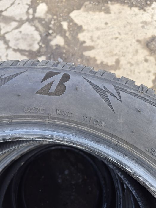 235/55 R18 Bridgestone iarna dot 2023