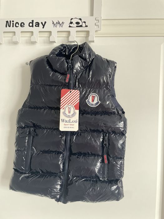 Детская безрукавка новая