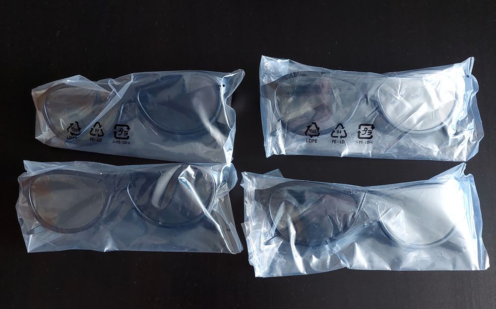 В продаже очки 3 Д.LG.CINEMA.