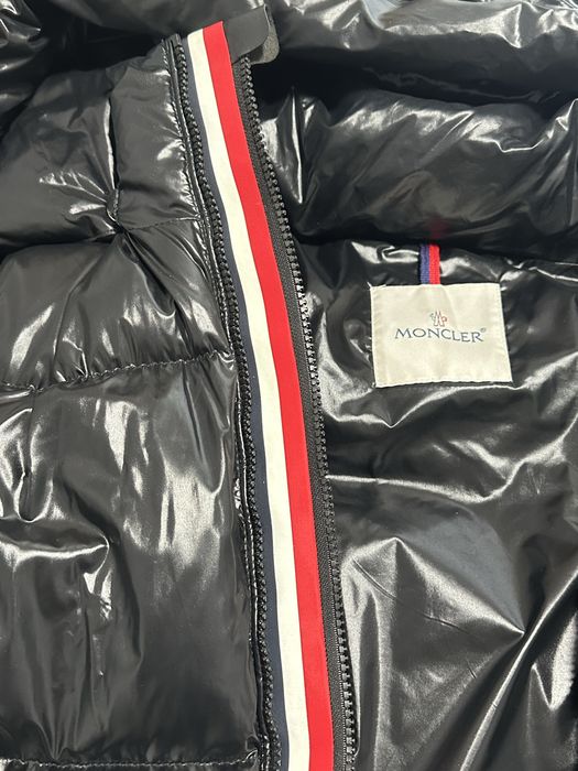 Geaca moncler montebeliard