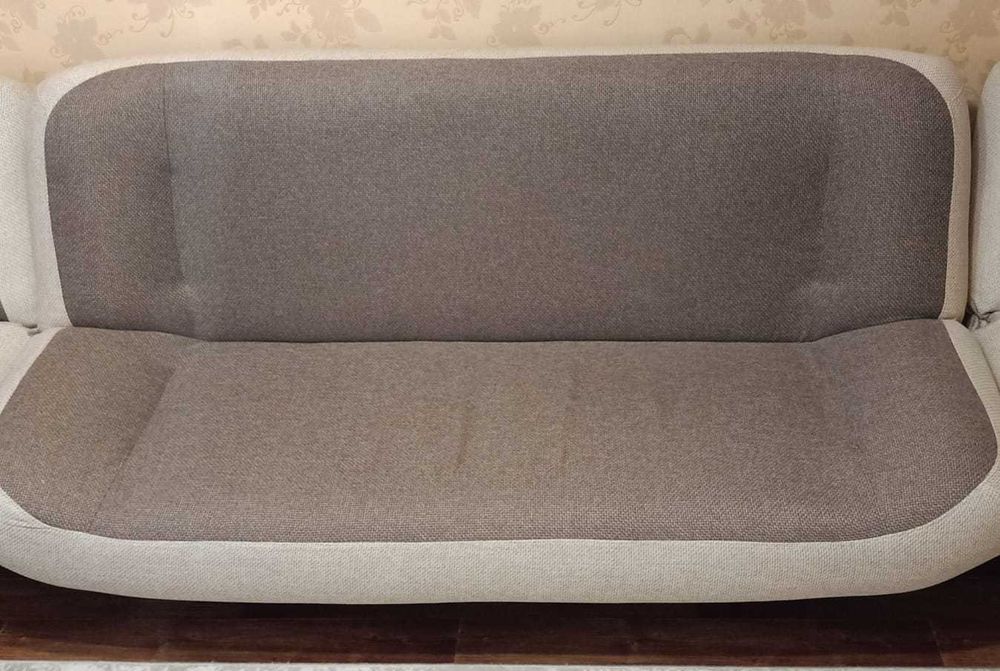 Диван и два кресла