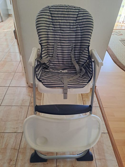 Scaun de masa pentru bebe
