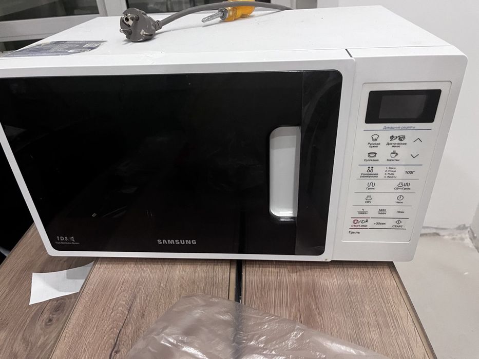 Микроволновка Samsung