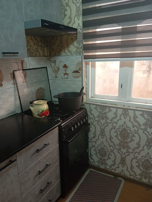 Nurobod tumanida joylashgan 2xonali dom sotiladi