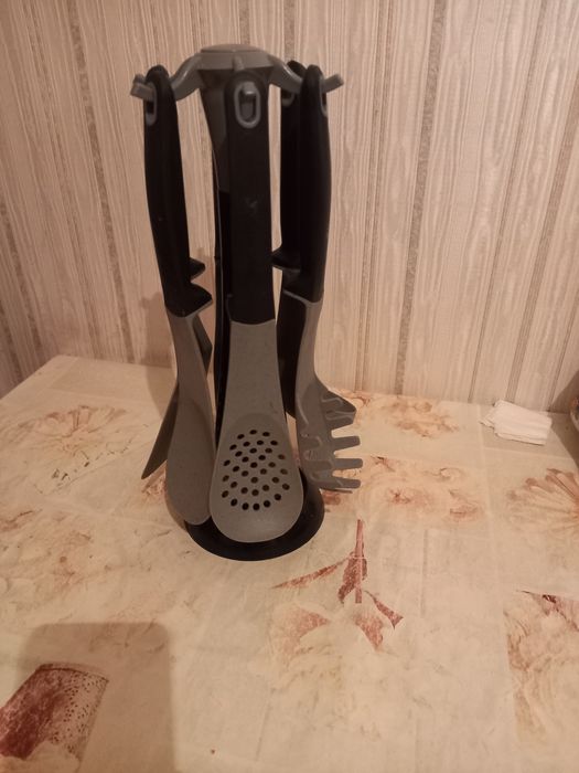 Набор кухонных инструментов