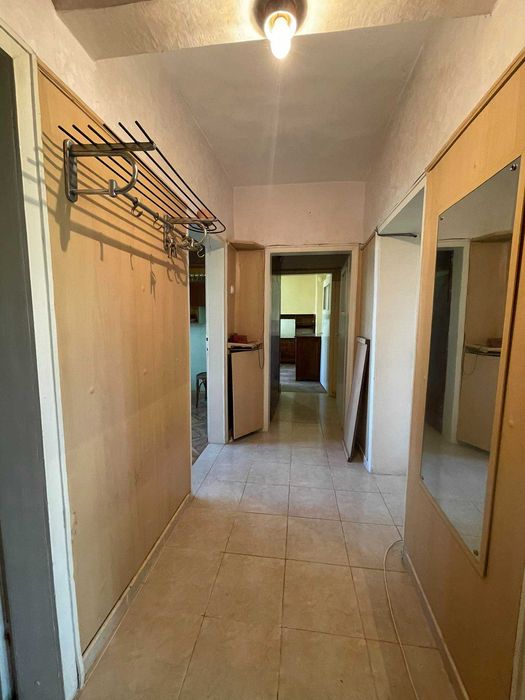 Продава се Четиристаен апартамент в Търговище, Център - 95 кв.м за 838 €/кв.м - Снимка #13