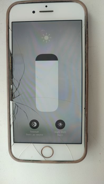 Продаю айфон 7 срочно 64 гб