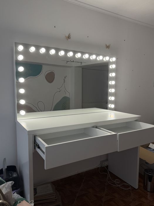 Masa profesionala de machiaj, pret negociabil