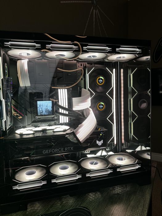 Ansamblare PC la comanda // Configurare si testare // Custom Build