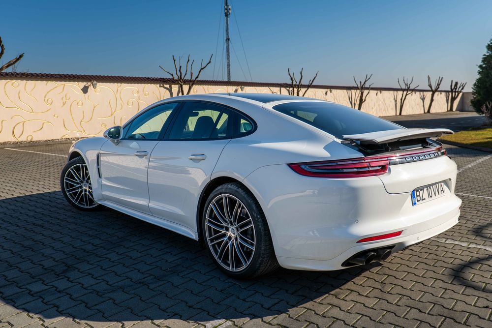 Panamera 4 S pachet TURBO 440 cp Panoramic