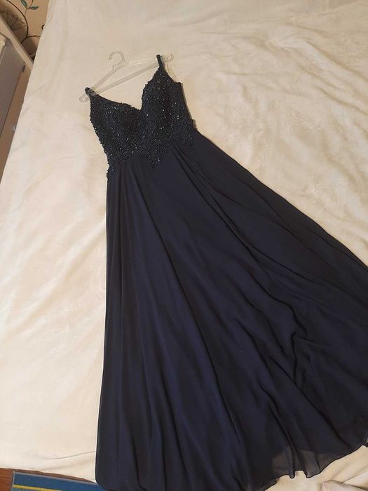 Бална тъмно синя рокля