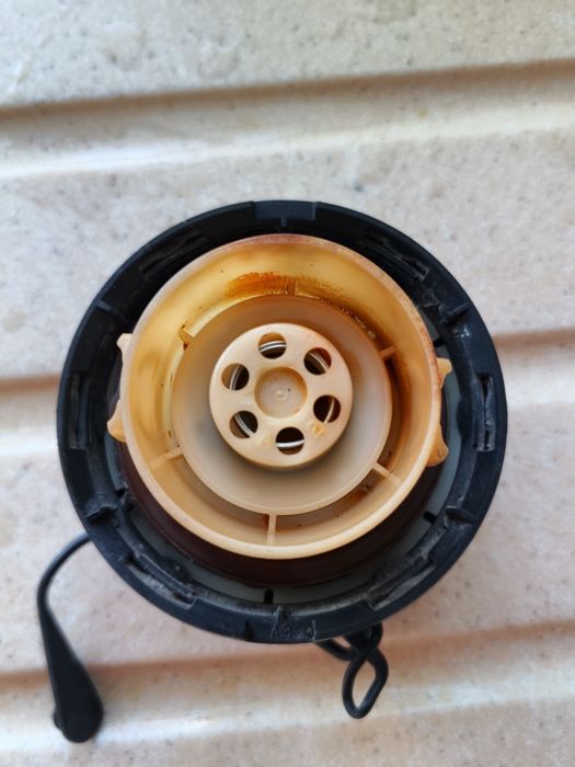 Крышка бензобака тойота