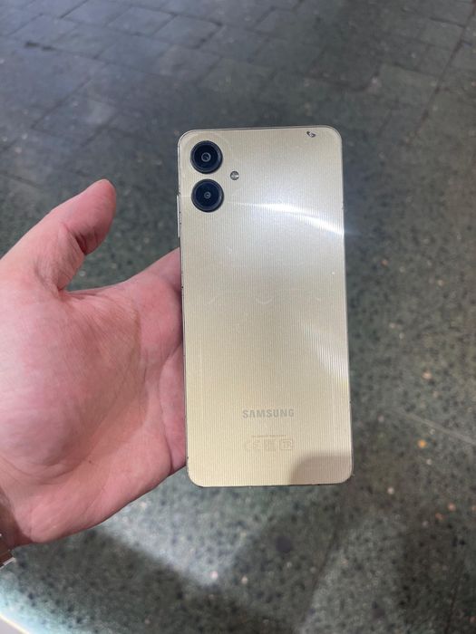 Продам Самсунг А06 64гб Samsung A06
