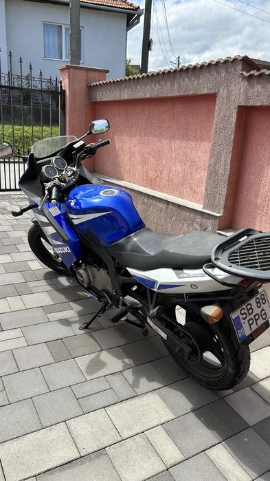 Suzuki GS500F A2 motocicleta incepatori