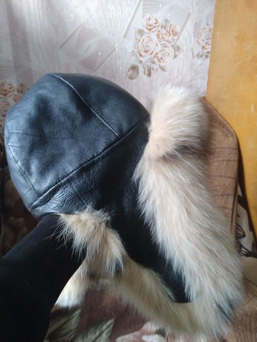 Продам шапку зимнюю