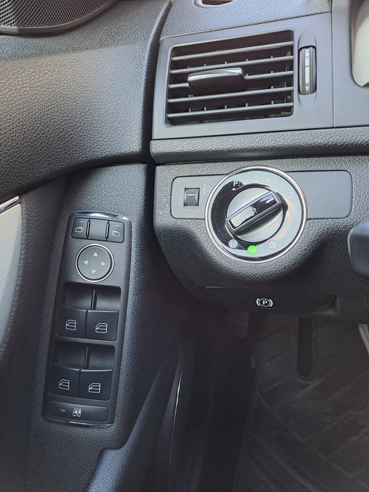 Мерцедес /2010г/ Компресор/Газ-бензин/ нова верига