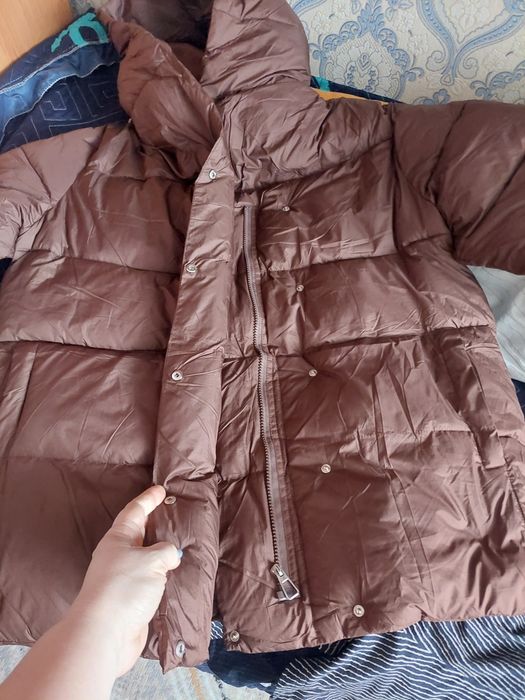 Продам женскую куртку.
