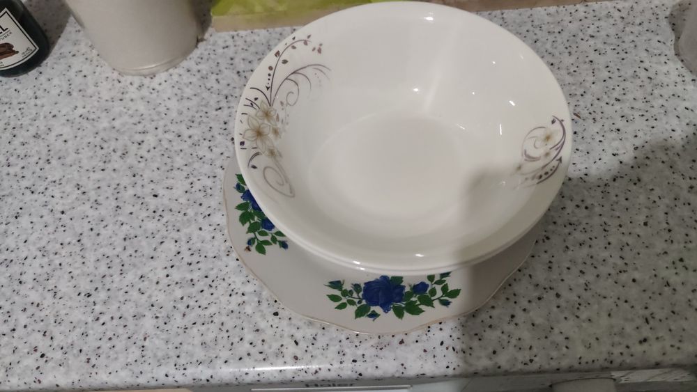 Срочно,Бесплатно корешки,одеяла,вещи