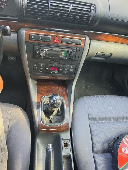 AUDI A4 Avant 2004 — imagine 5