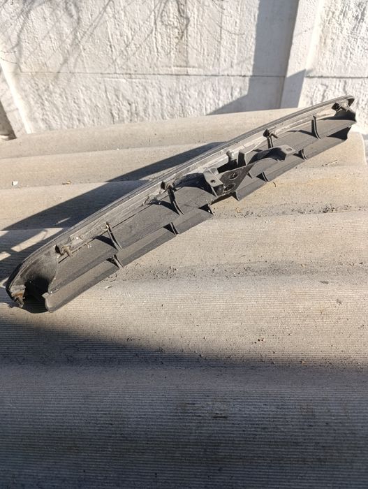 стопаки Субару дверные карты решетка радиатора В4